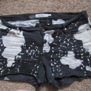 ACID WASHED TORRID DENIM SHORTS